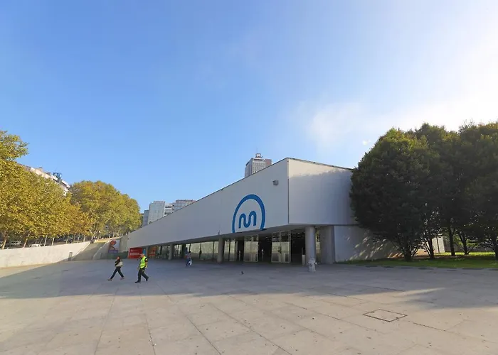 Flh Classic With Terrace & Parking Lägenhet *